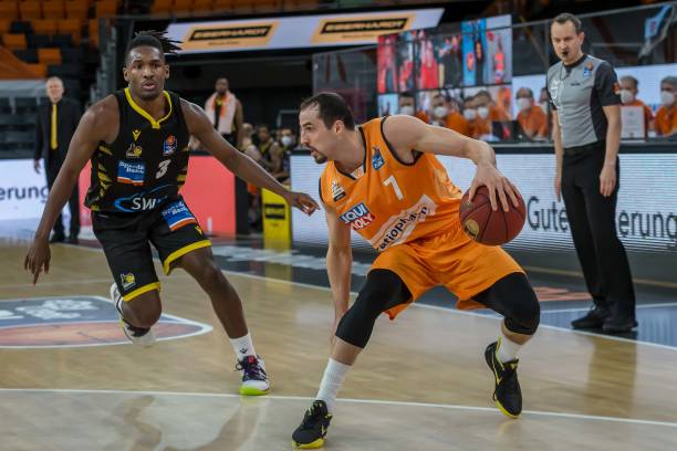 唯一评判防 唯一评判防