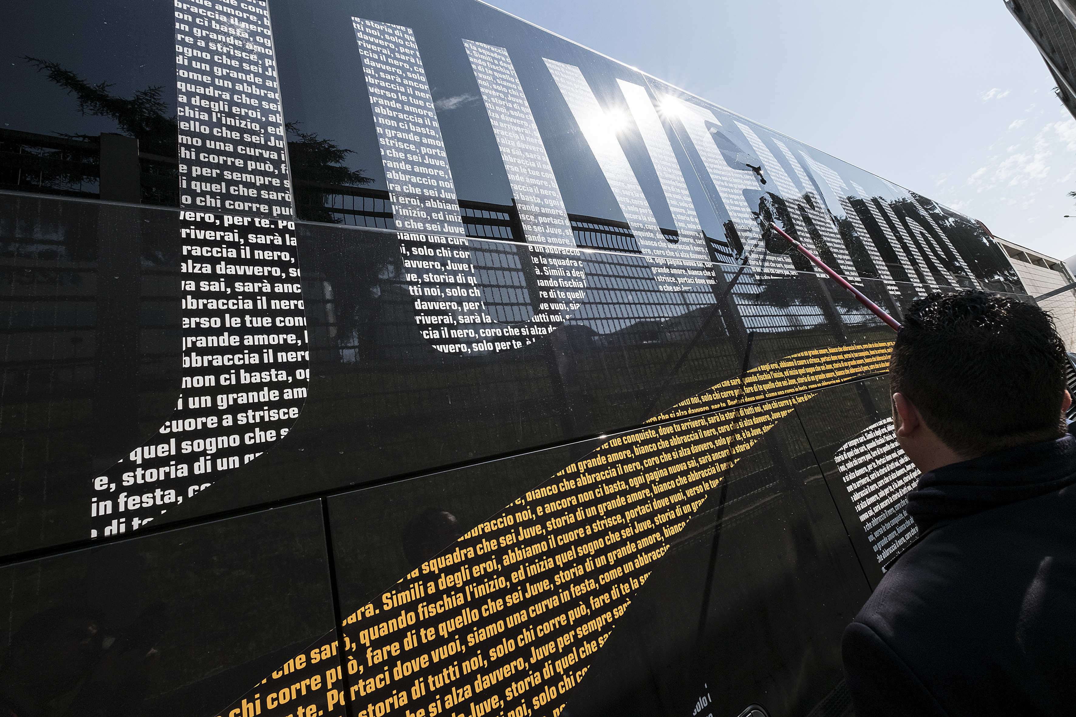 致力于提高 致力于提高